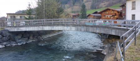 Die Brücke bei Kanderbrück wird im Rahmen des Projekts angehoben.