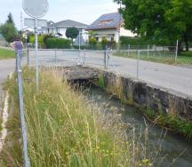 An den Durchlässen am Dorfbach muss bei Bedarf Schwemmgut entfernt werden.